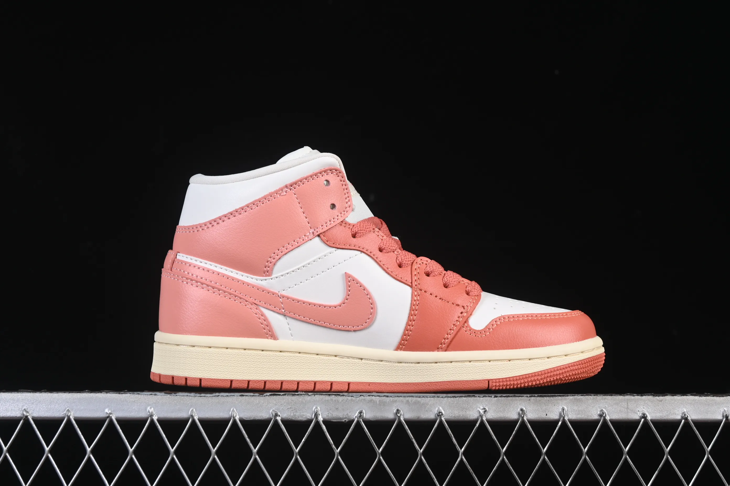 All categories Air Jordan Jordan series basketball shoes Air Jordan 1 Mid G version pure original Air Jordan 1 Mid AJ1 Joe 1 Sunshine Orange DQ8426-180